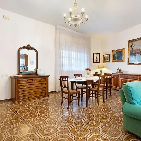 Casa Delle Ortensie * 维亚雷焦